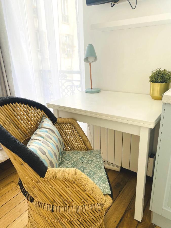 Apartment Architect Near Montmartre *